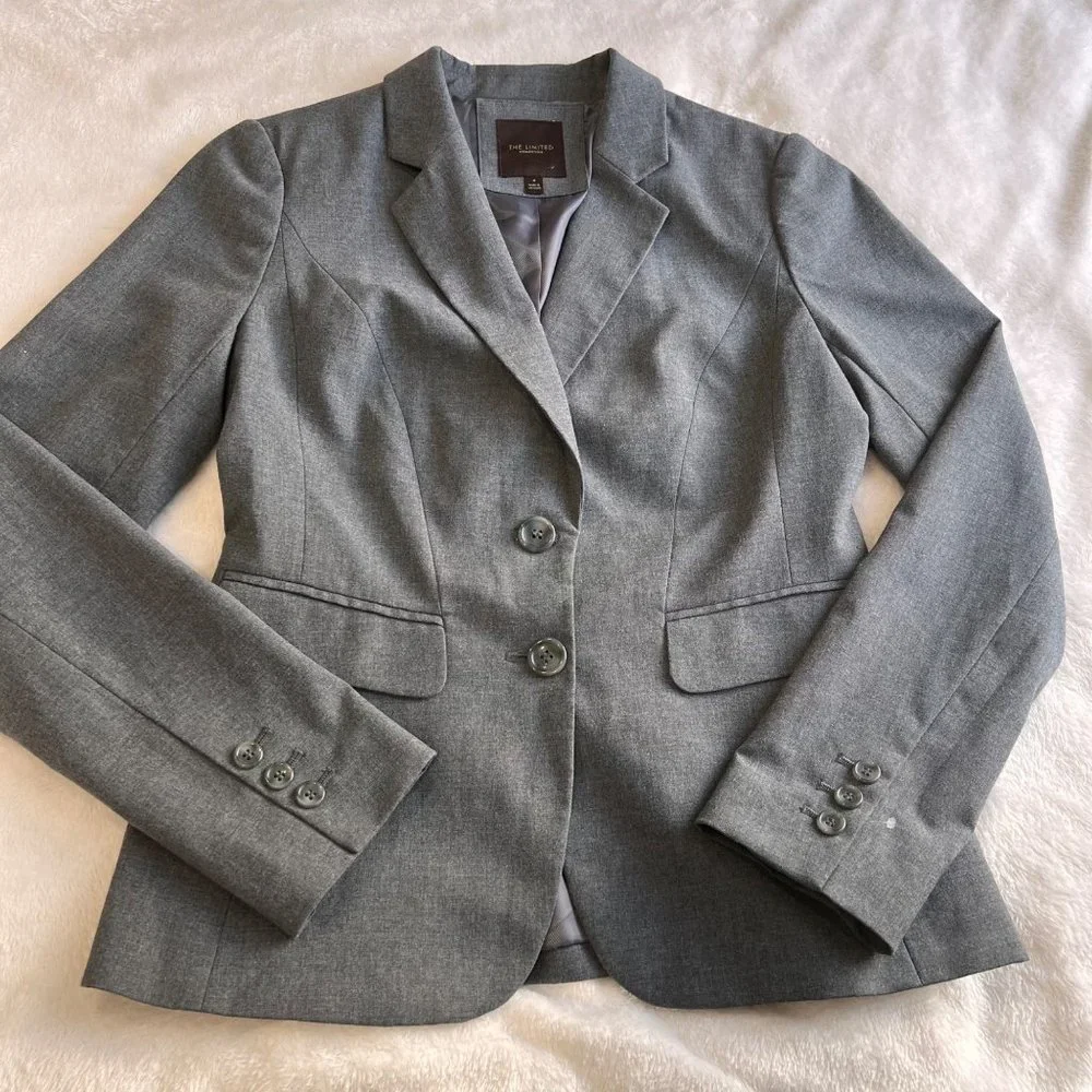 The limited women blazer Size‎ 4